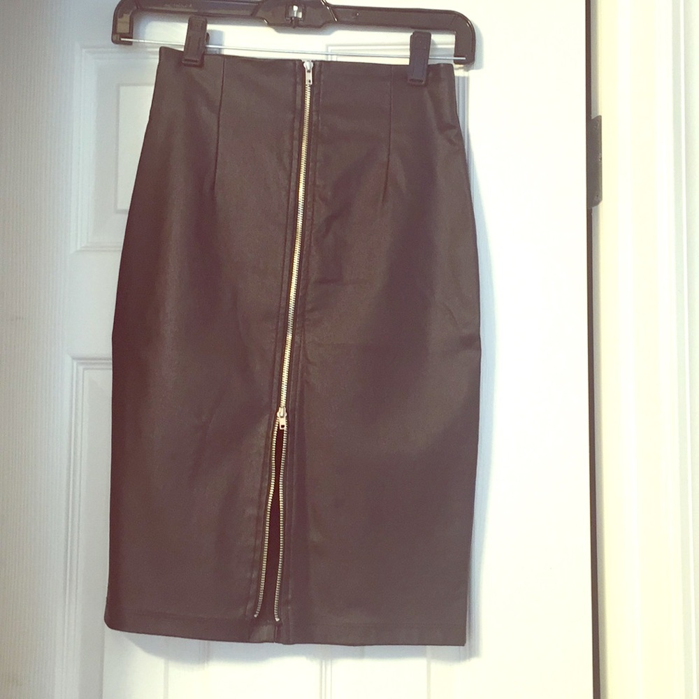 Faux leather pencil skirt